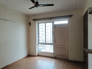 Room in 3 BHK Apartment at Bestech Park View City 2, Sector 49 – for Rent