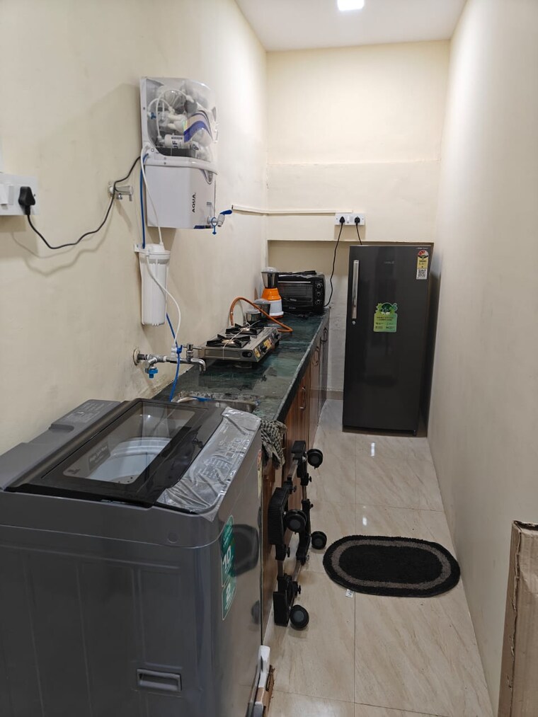 Kitchen, naupada Pg For Boys & Girls In Naupada 10556151
