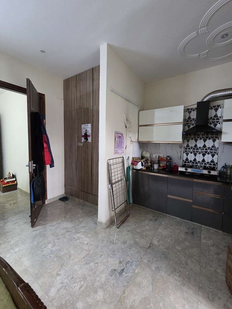 Parking, sector 23 1 Bedroom 980 Sq.Ft. Independent House In Sector 23 Gurgaon 10556164