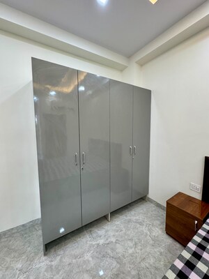 Room in 1 RK Independent House at Sector 21 – for Rent