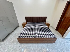 Bedroom in 1 RK Independent House at Sector 21 – for Rent