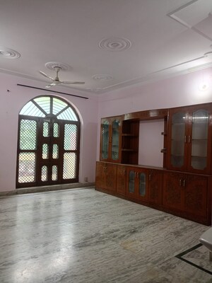 Room in 2 BHK Independent House at Sector 23 – for Rent