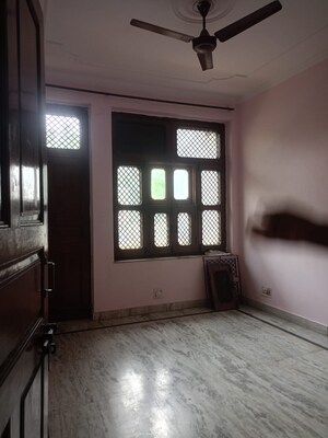 Room in 2 BHK Independent House at Sector 23 – for Rent