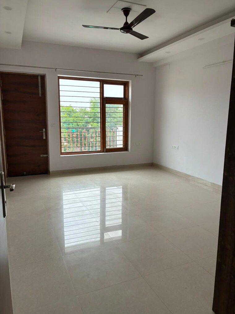 Room, sector 23 2 Bedroom 1430 Sq.Ft. Independent House In Sector 23 Gurgaon 10556191