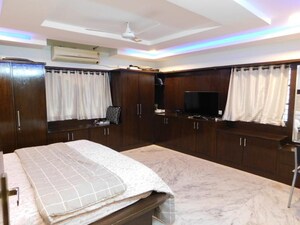 Bedroom in 6 BHK Apartment at Manikonda – for Rent
