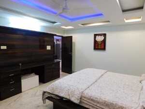 Bedroom in 6 BHK Apartment at Manikonda – for Rent