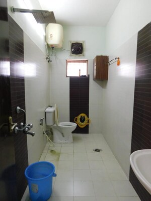 Bathroom in 6 BHK Apartment at Manikonda – for Rent