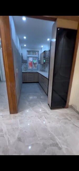 Building Lobby in 3 BHK Builder Floor at Sainik Colony – for Sale