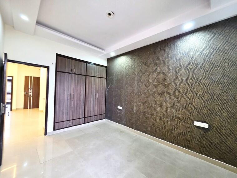 Room, ambala highway 3 Bedroom 1350 Sq.Ft. Builder Floor In Ambala Highway Zirakpur 10556217