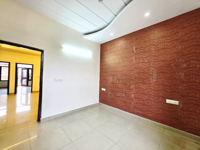 Room, ambala highway 3 Bedroom 1350 Sq.Ft. Builder Floor In Ambala Highway Zirakpur 10556217