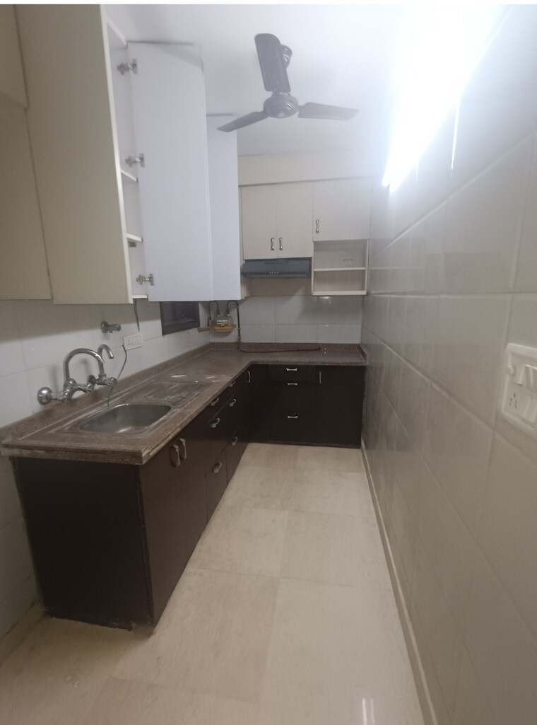 Kitchen, malviya nagar 3 Bedroom 125 Sq.Yd. Builder Floor In Malviya Nagar Delhi 10556219