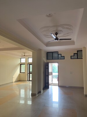 6 BHK Independent House For Sale in Pratap Vihar