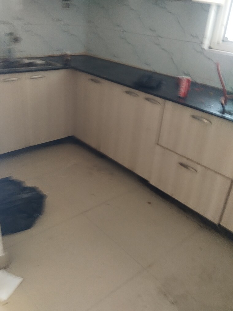 Bathroom, supertech-cape-town 2.5 Bedroom 1150 Sq.Ft. Apartment In Sector 74 Noida 10556241