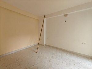 Room in 1 BHK Builder Floor at Sector 73 – for Sale