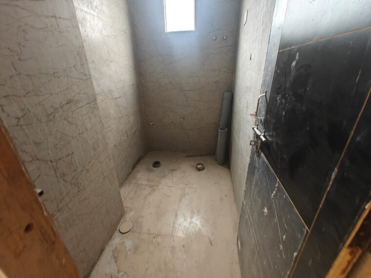 Bathroom, sector 73 1 Bedroom 650 Sq.Ft. Builder Floor In Sector 73 Noida 10556247