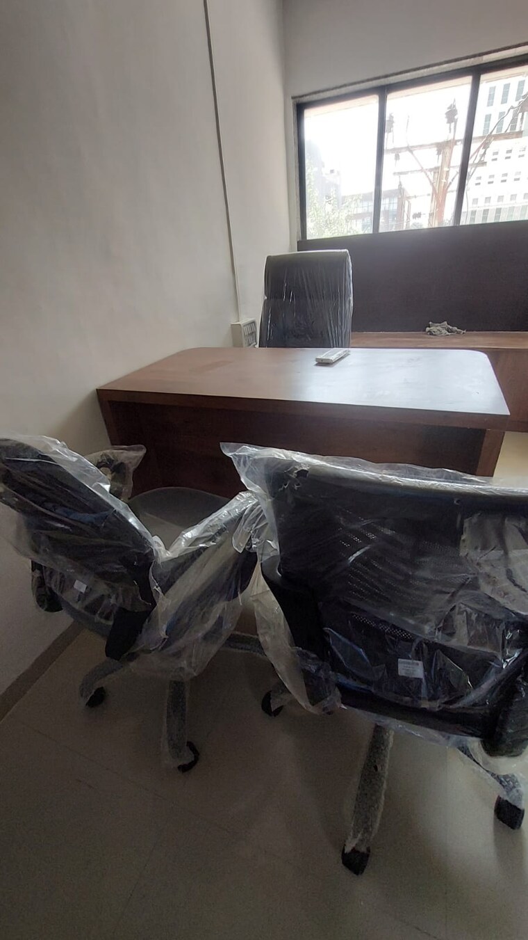 Team Area, alkapuri Commercial Office Space 450 Sq.Ft. In Alkapuri Vadodara 10556249