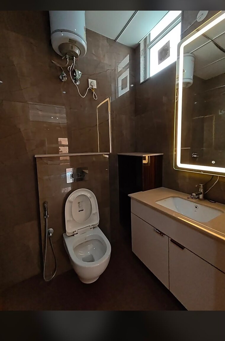 Bathroom, orbit-signature-walk 3 Bedroom 2200 Sq.Ft. Apartment In Vip Road Zirakpur 10556275