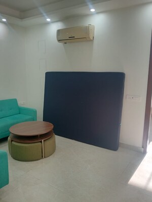 Furnished Amenities in 2 BHK Builder Floor at Malviya Nagar – for Rent
