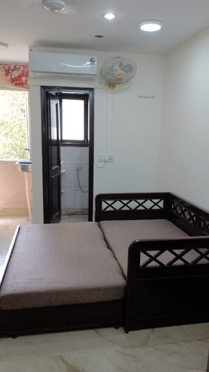 1 RK Builder Floor For Rent in Malviya Nagar