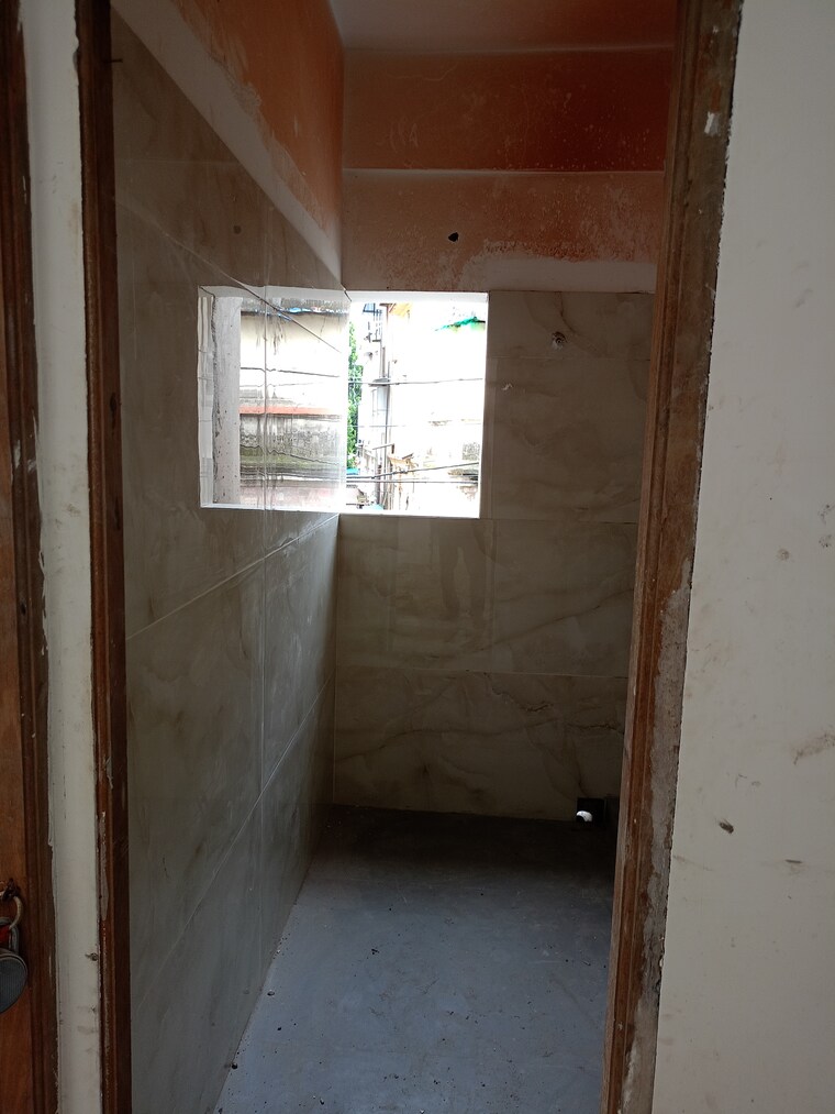 Bathroom, ballygunge 2 Bedroom 930 Sq.Ft. Builder Floor In Ballygunge Kolkata 10556288
