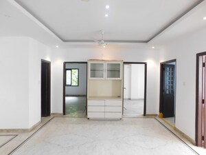 Room in 3 BHK Apartment at Hill View Banjara Hills, Banjara Hills – for Rent