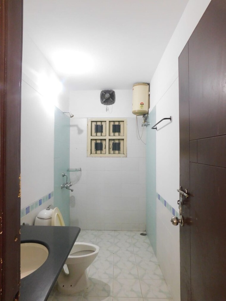 Bathroom, hill-view-banjara-hills 3 Bedroom 2400 Sq.Ft. Apartment In Banjara Hills Hyderabad 10556292