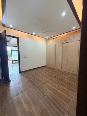 Room in 2 BHK Builder Floor at Malviya Nagar – for Rent