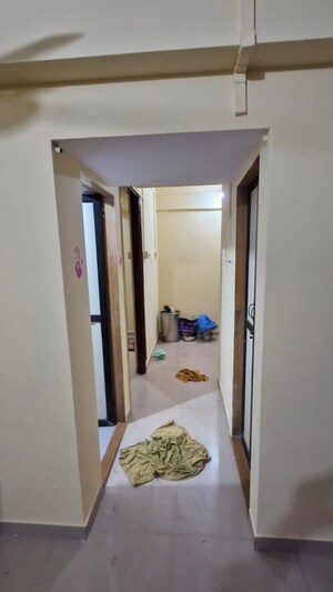 Bedroom in 1 BHK Apartment at Kurla West – for Rent