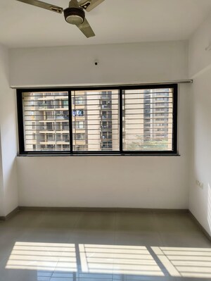 Room in 1 BHK Apartment at Pride World City Long Island, Charholi Budruk – for Sale