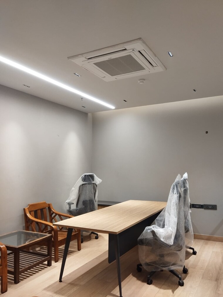 Team Area, sector 63 Commercial Office Space 2500 Sq.Ft. In Sector 63 Noida 10556332