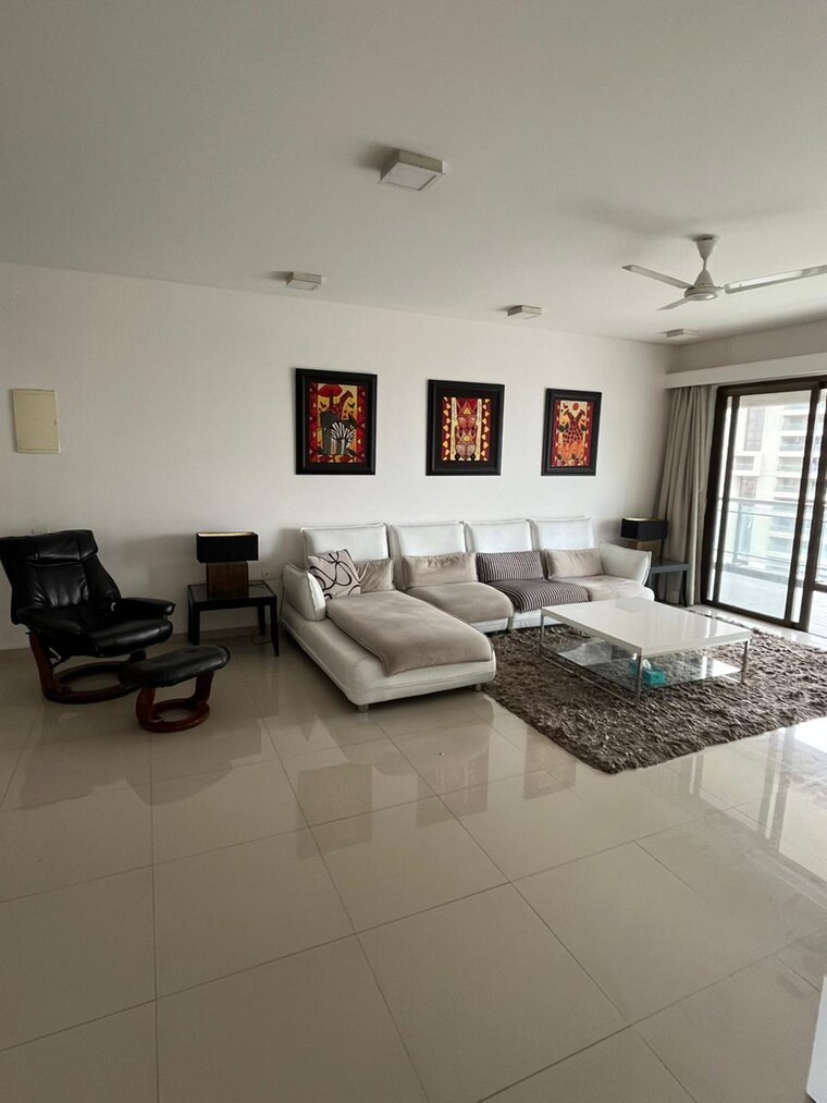 Team Area, panchshil-one-north 3.5 Bedroom 3800 Sq.Ft. Apartment In Magarpatta City Pune 10556353