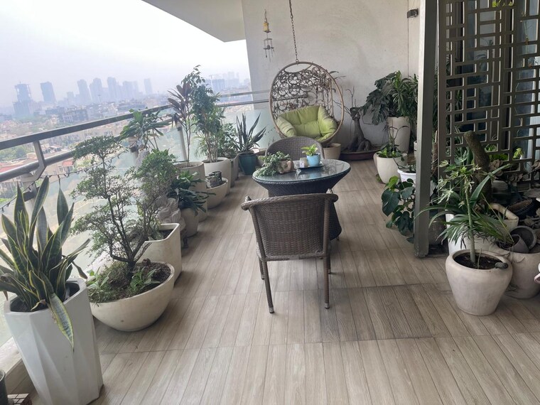 Balcony, m3m-golf-estate 3 Bedroom 3200 Sq.Ft. Apartment In Sector 65 Gurgaon 10556373