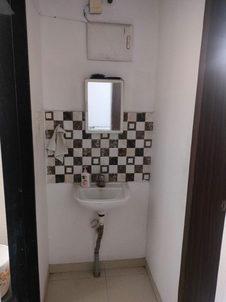 Bathroom, venkatesh-oxy-bonita 1 Bedroom 490 Sq.Ft. Apartment In Lohgaon Pune 10556379