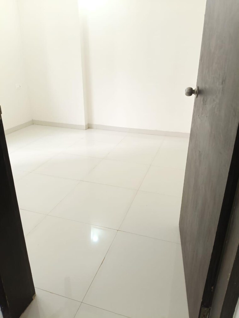 Room, mantra-montana-phase-1 1 Bedroom 400 Sq.Ft. Apartment In Dhanori Pune 10556388