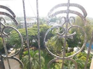 3 BHK Apartment – Garden View at Versova - for Rent
