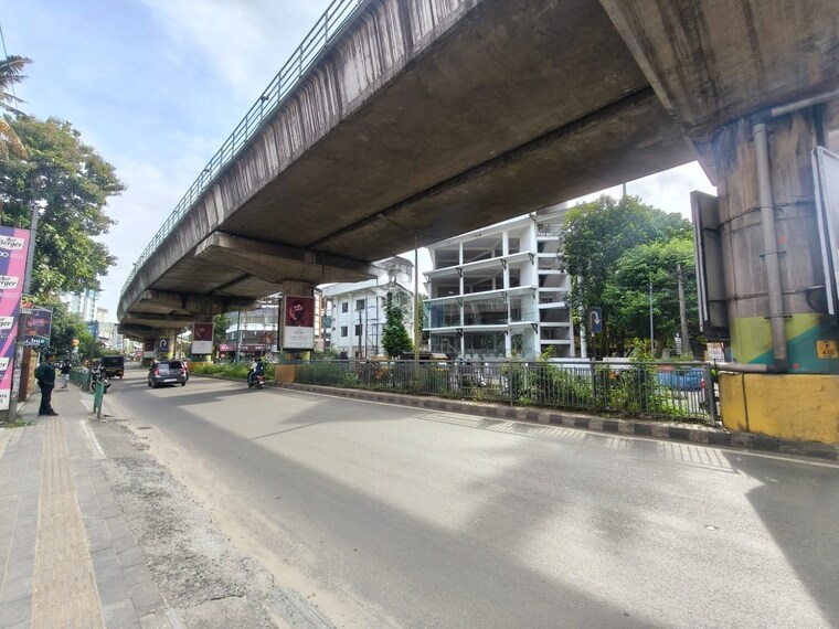 Exterior View, edapally Commercial Showroom 2000 Sq.Ft. In Edapally Kochi 10556394