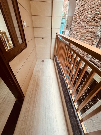 2 BHK Builder Floor for Sale in Nawada, Delhi