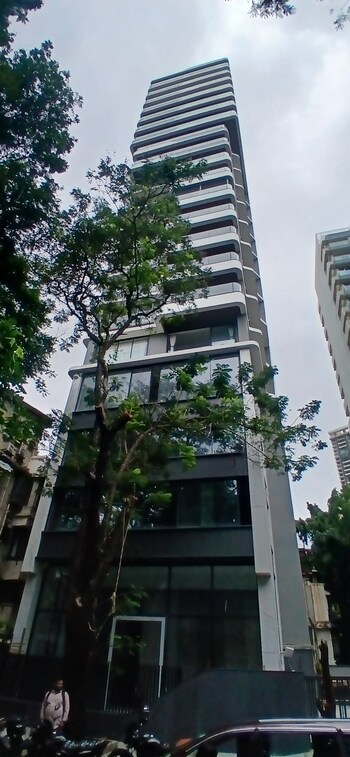 CM Amaris Suites