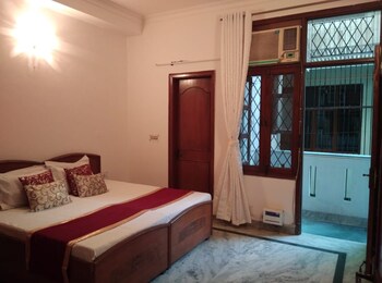 RWA Apartments Sector 19