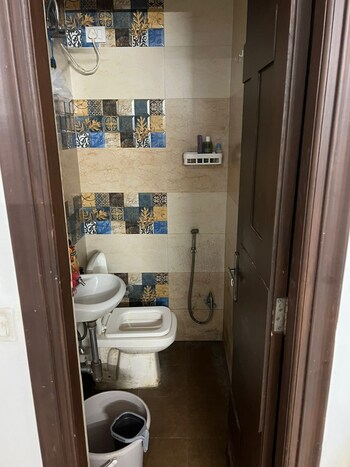 3 BHK Builder Floor for Rent in South City 1, Gurgaon