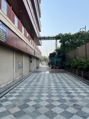  Shop For Sale in Saviour Lord Krishna Mart, Sector 19 Yamuna Expressway
