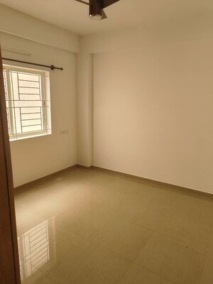 Room in 2 BHK Apartment at Pyramid Carnations, Doddaballapur Road – for Rent