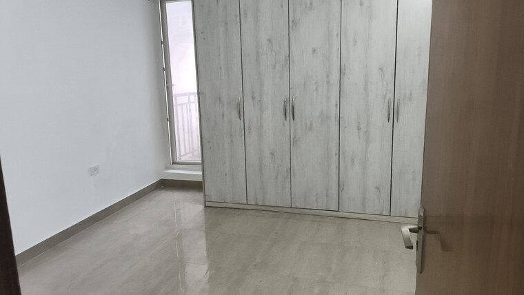 Room, sector 74 3.5 Bedroom 2685 Sq.Ft. Apartment In Sector 74 Noida 10560868