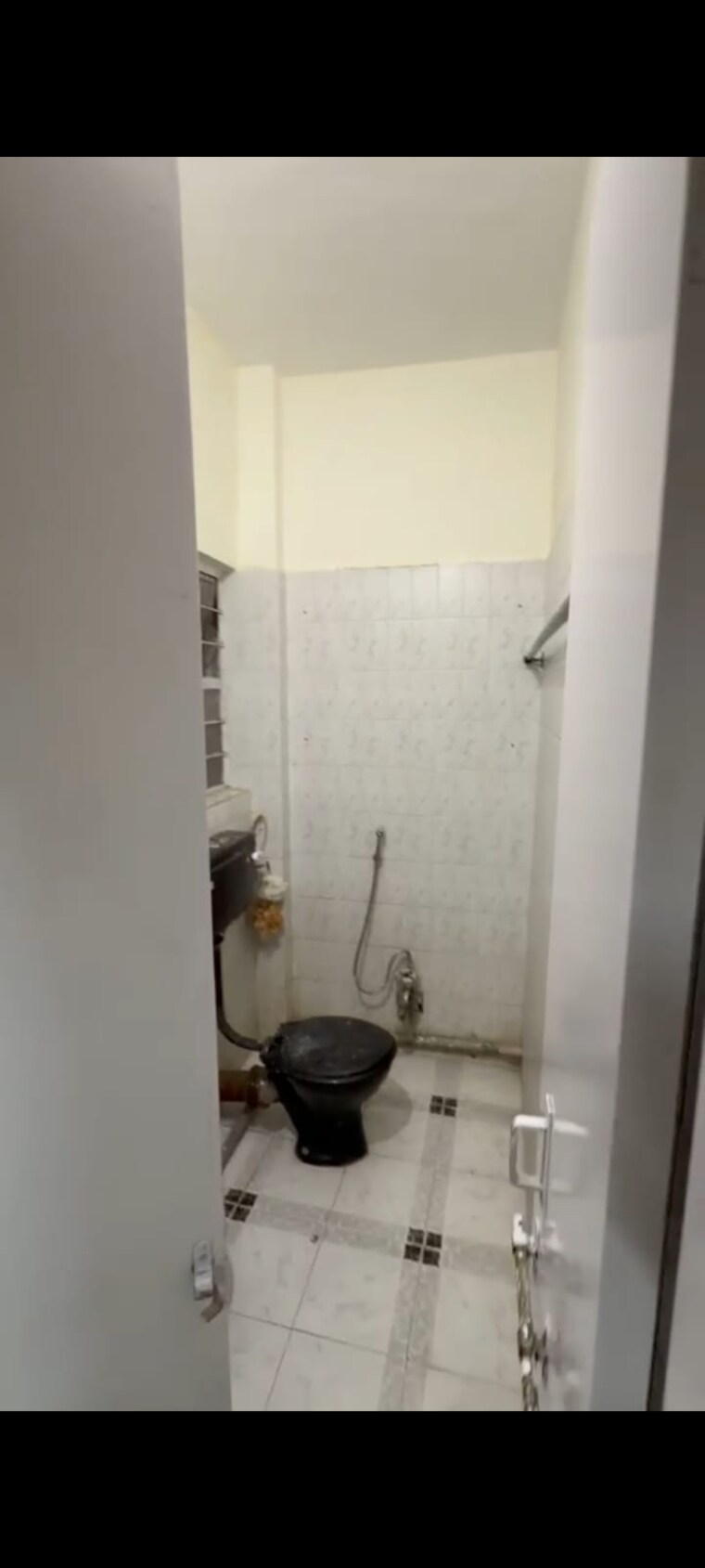 Bathroom, belvalkar-yoganand-park 2 Bedroom 850 Sq.Ft. Apartment In Kothrud Pune 10560858