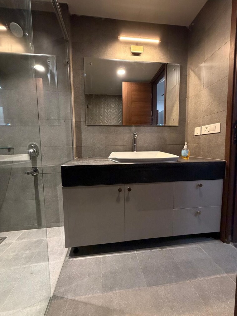 Kitchen, krisumi-waterside-residences 2.5 Bedroom 2005 Sq.Ft. Apartment In Sector 36a Gurgaon 10560876