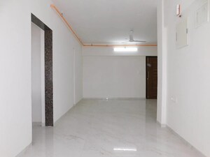 Room in 2 BHK Apartment at Sri Zynergy, Suman Nagar – for Rent