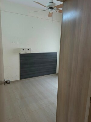 Room in 3 BHK Apartment at Pyramid Carnations, Doddaballapur Road – for Rent