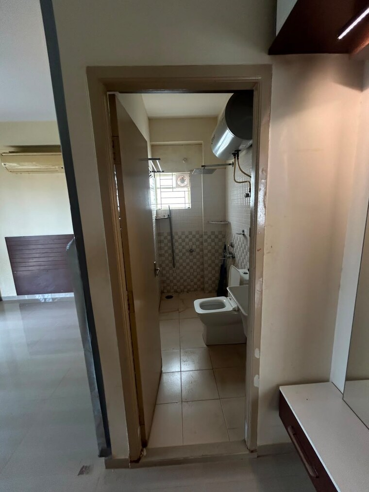 Bathroom, pyramid-carnations 3 Bedroom 1335 Sq.Ft. Apartment In Doddaballapur Road Bangalore 10560885