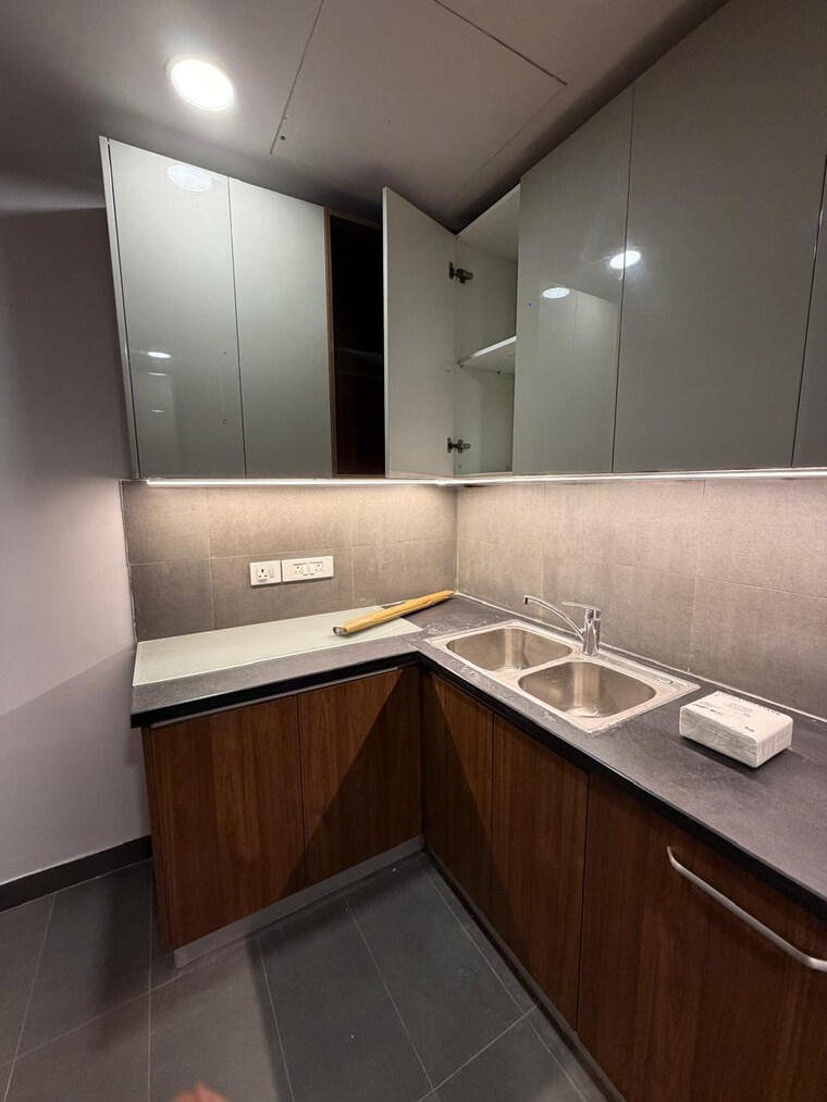 Kitchen, krisumi-waterside-residences 2.5 Bedroom 2005 Sq.Ft. Apartment In Sector 36a Gurgaon 10560892