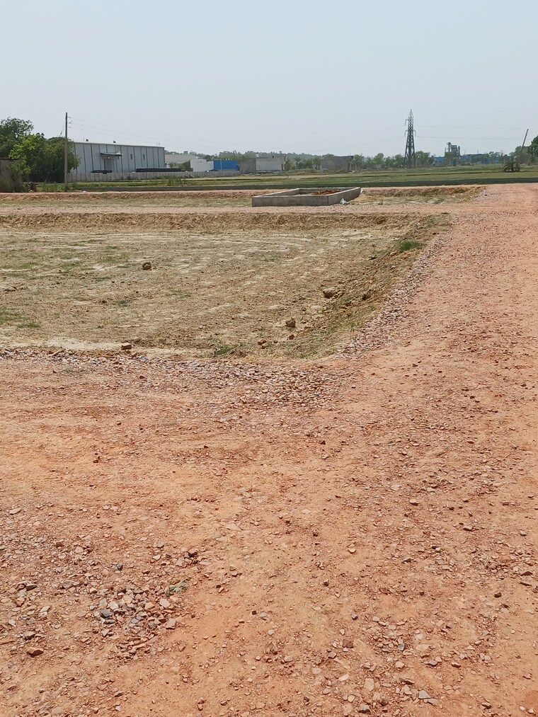 undefined, karnera village  77 Sq.Yd. Plot In Karnera Village Faridabad 10560899